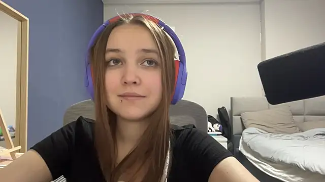 Show modela Peepapa na web-kameri