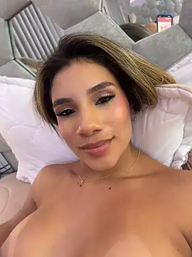 NicoleArmani's Live XXX Chat