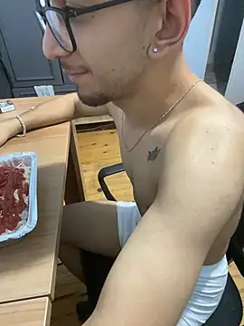 Alevderlerrs Live XXX-chat