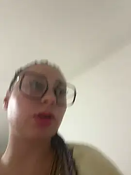 Chat +18 de queenlo_xxx ao vivo
