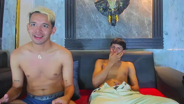 EMILIANO_BLESS – Naživo XXX chat