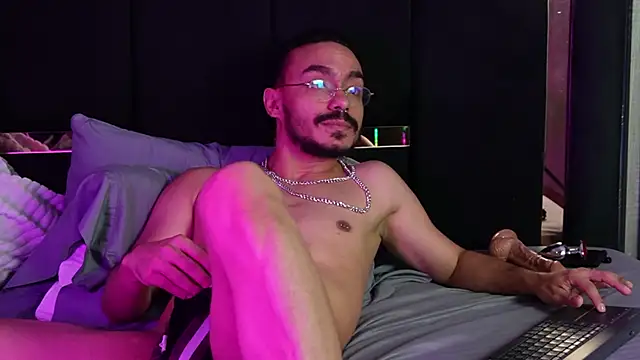 thomas_montiel Live XXX-chat