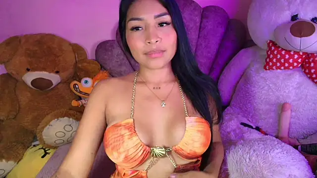 Pocahontascute_33's Webcam Show
