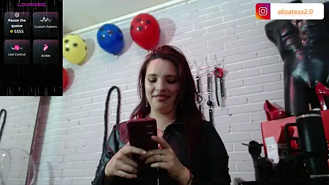 Chatroom XXX en direct de elizatexx