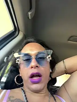 TranSexualJade95 Adlı Modelin Canlı XXX Sohbeti