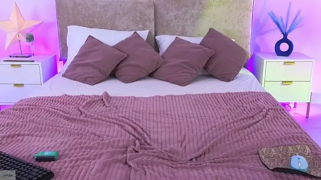 Jules_night's Live XXX Chat
