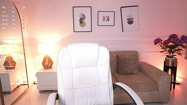 EmilyTurneer XXX чат на живо