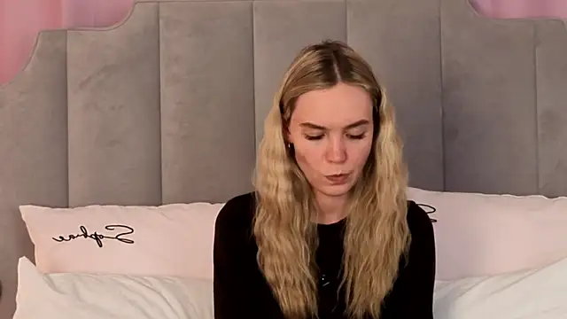 NikkiRyxn Live XXX chat