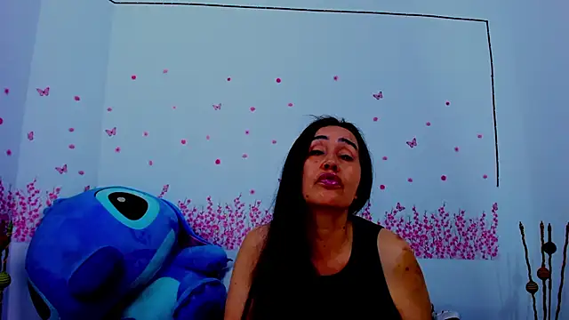 دردشة HorniestMilf الجنسية المباشرة