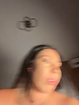 KimArts Adlı Modelin Canlı XXX Sohbeti