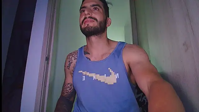 thomas_gun Live XXX-Chat
