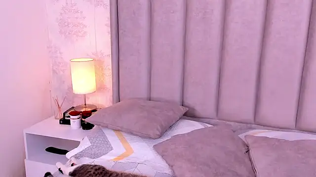 ShaynaHosk Webcam-Show