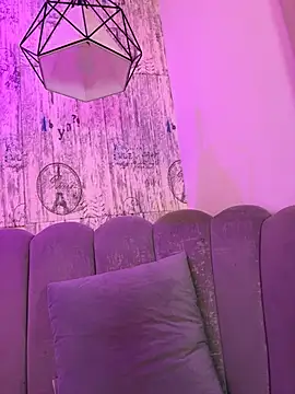AbyThompson Chat XXX in diretta