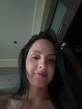 Chat +18 de Evaryn ao vivo