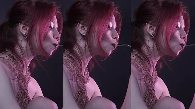 ginger_hugs Live XXX-Chat