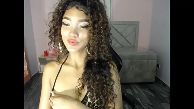Chat XXX ao vivo de CamilaVixen_ch
