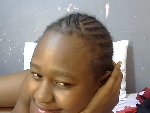 Petite_Ebony10's Live XXX Chat