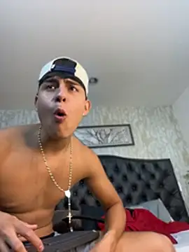 Lander_Cruz Adlı Modelin Canlı XXX Sohbeti