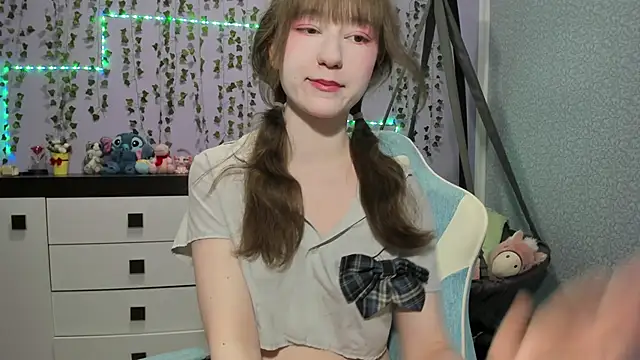 Yoonhee_ki Adlı Modelin Canlı XXX Sohbeti