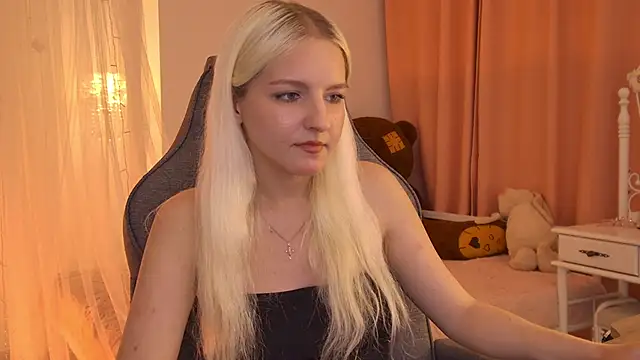 ViolaMore's Live XXX Chat