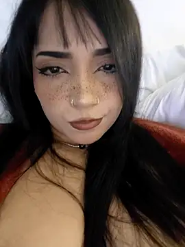 Hannae3 Adlı Modelin Canlı XXX Sohbeti
