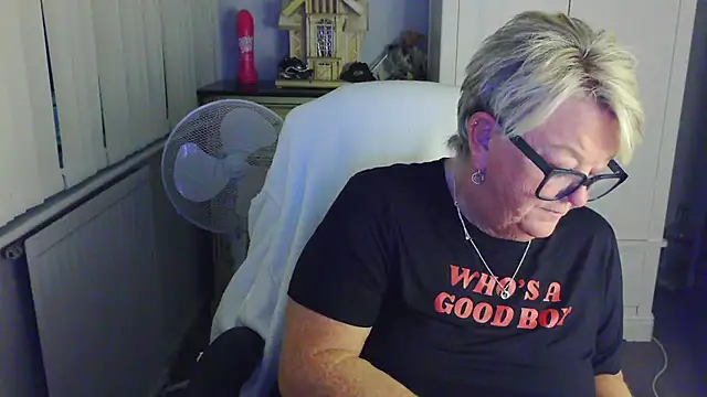 BridgetBlueEyesn Live XXX chat