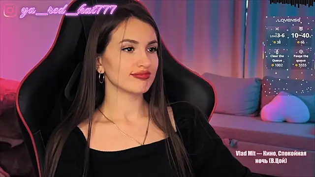 -RED_HAT- Live XXX-chat