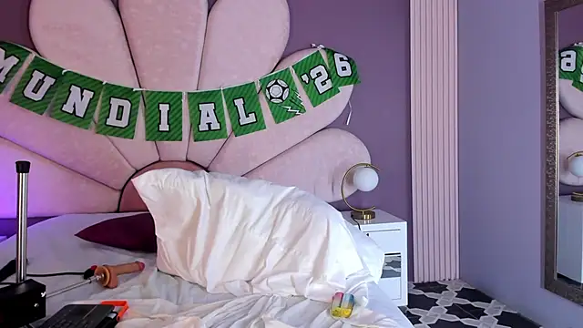 AmmyJones_n Live XXX chat
