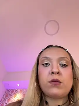 SaraAvila Chat XXX in diretta