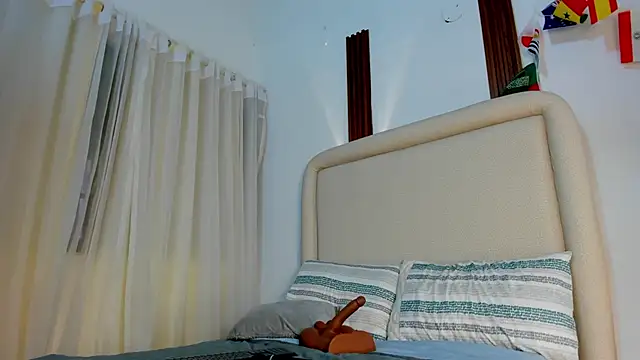دردشة KatieBoison الجنسية المباشرة