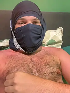 Reubeuhot69 网络视讯表演