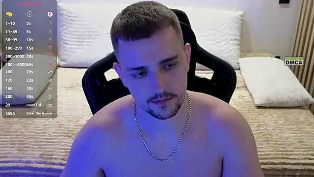 Larstar01 live XXX chat