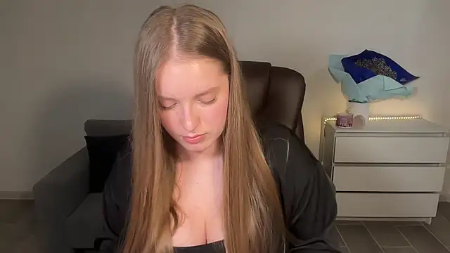XXX chat uživo modela EvaMaddison