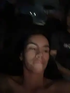 Melissa_Rendon élő XXX-chatje