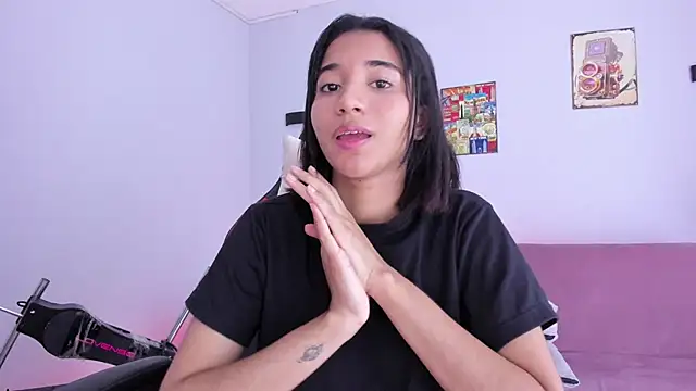 Emily_bruss – Naživo XXX chat