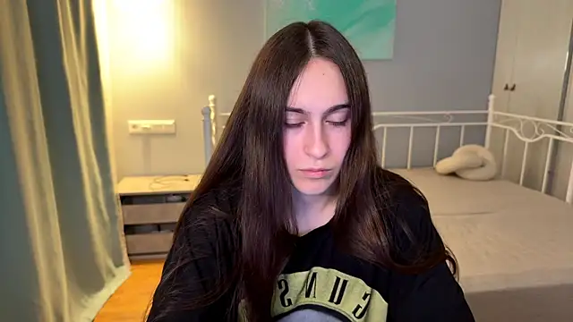Chat XXX en directo de AliceKolltt