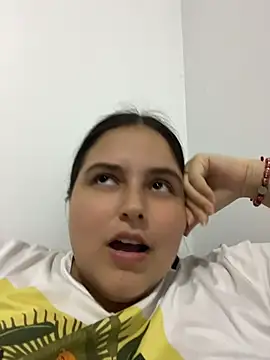 mia-08martinez_'s Live XXX Chat