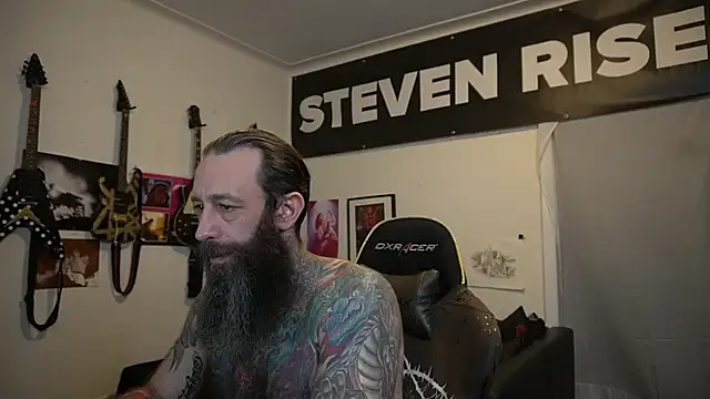 StevenRiseNYC Show in webcam