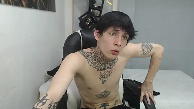 Cry_thereal 即時 XXX 聊天