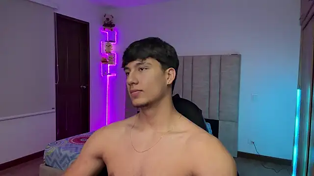 Chat +18 de CHRIS_MORGAN1 ao vivo