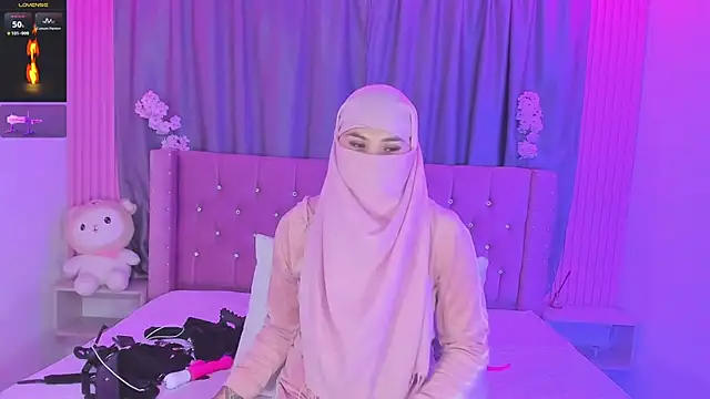 Nayla-Mouna Obrolan Langsung XXX