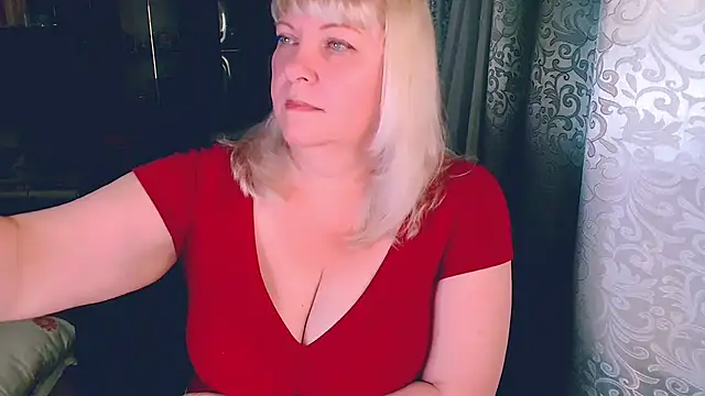 FlowerButterf's Live XXX Chat