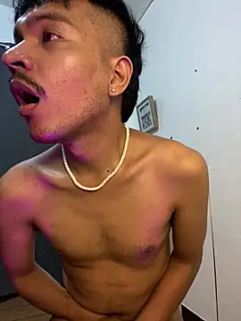 Živý XXX chat asian_darlingcummersxXx