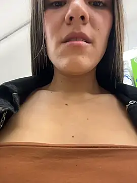 TaylorrHilln Live XXX chat