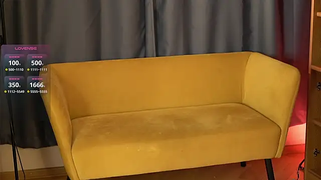 TinselFox Chat XXX live