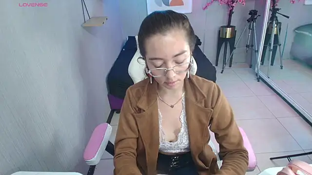 دردشة Veronica_miiller الجنسية المباشرة
