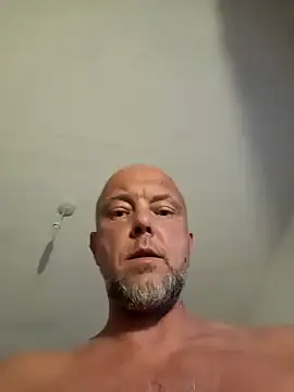 عرض كام HornyDaddyMuscle
