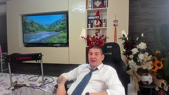 SpartacusDaddy48 Chat XXX live