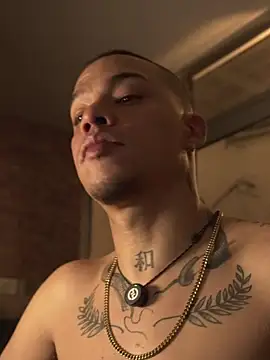 AlphaMasterXxx Live XXX Chat
