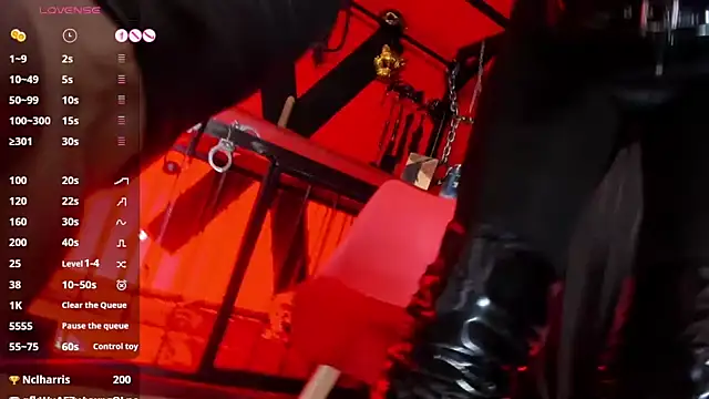 MistressAndreのライブXXXチャット